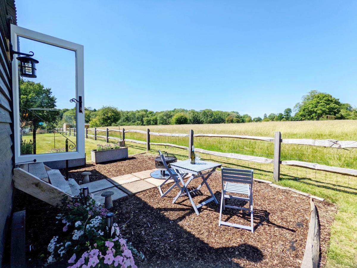 Vila Crabden Shepherd Hut - Blendworth Waterlooville Exteriér fotografie